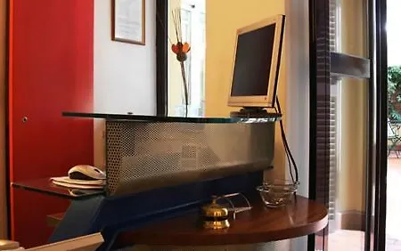 Midi Hotel